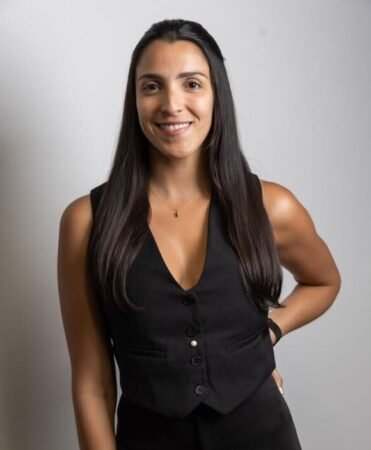 Loreleinne Vargas, especialista em estratégia de marca e performance marketing
