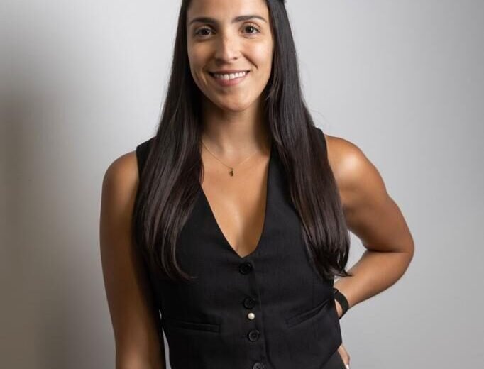Loreleinne Vargas, especialista em estratégia de marca e performance marketing