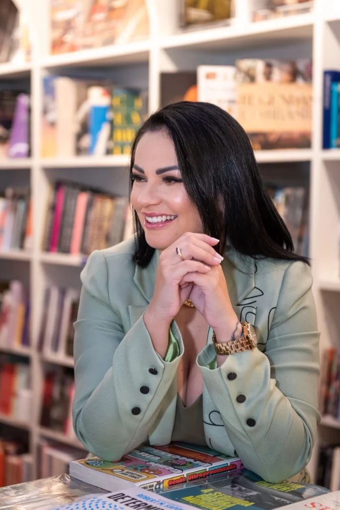 Camila Lessa fundou a Clinica Integrary